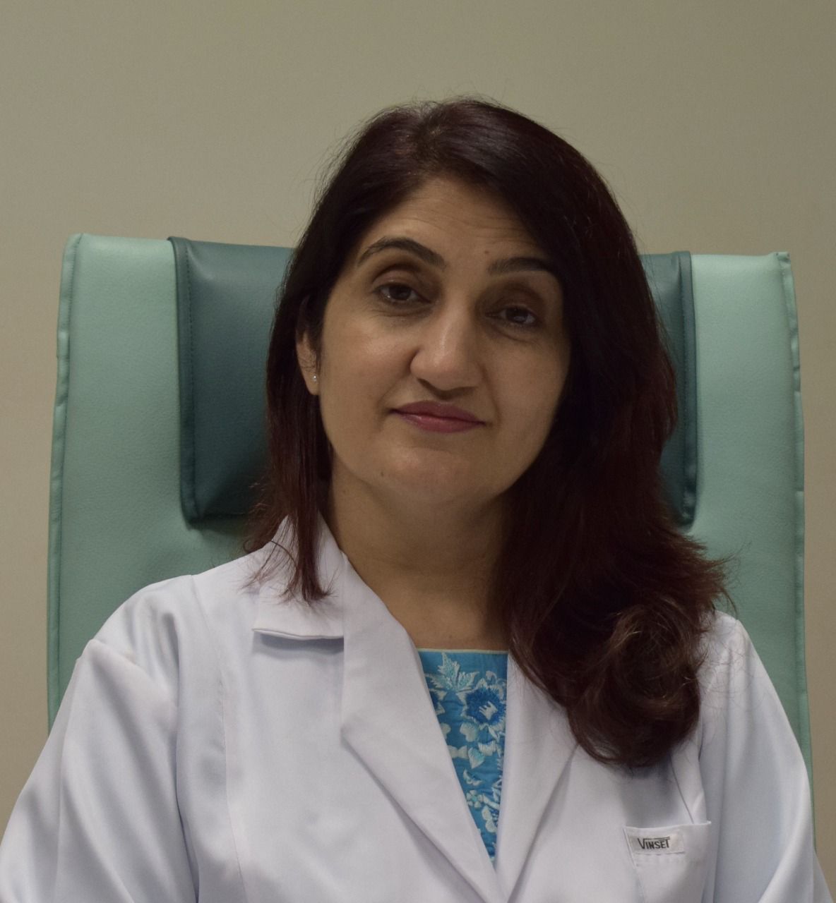 Dr Rozina